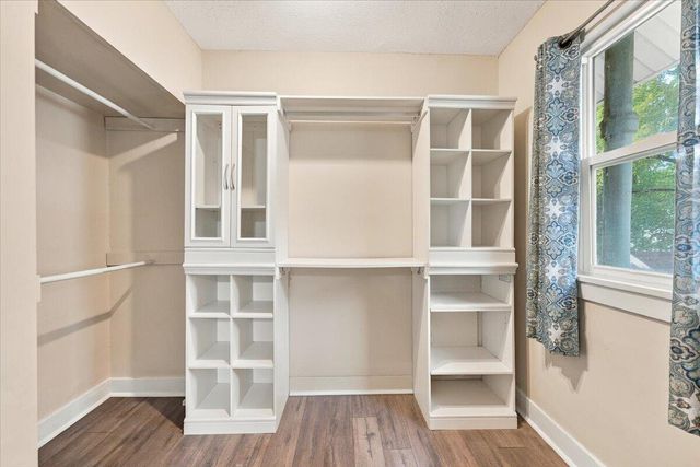 515 E PIERCE Street, Council Bluffs, IA 51503
