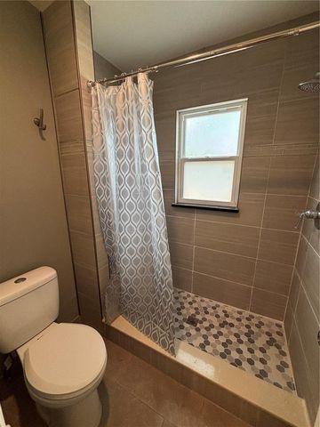 8363 JENNIFER LANE, Seminole, FL 33777