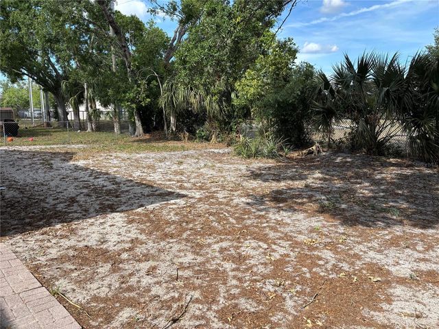 8363 JENNIFER LANE, Seminole, FL 33777