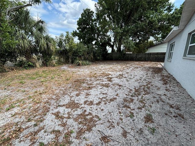 8363 JENNIFER LANE, Seminole, FL 33777