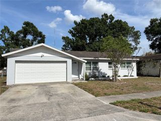 8363 JENNIFER LANE, Seminole, FL 33777