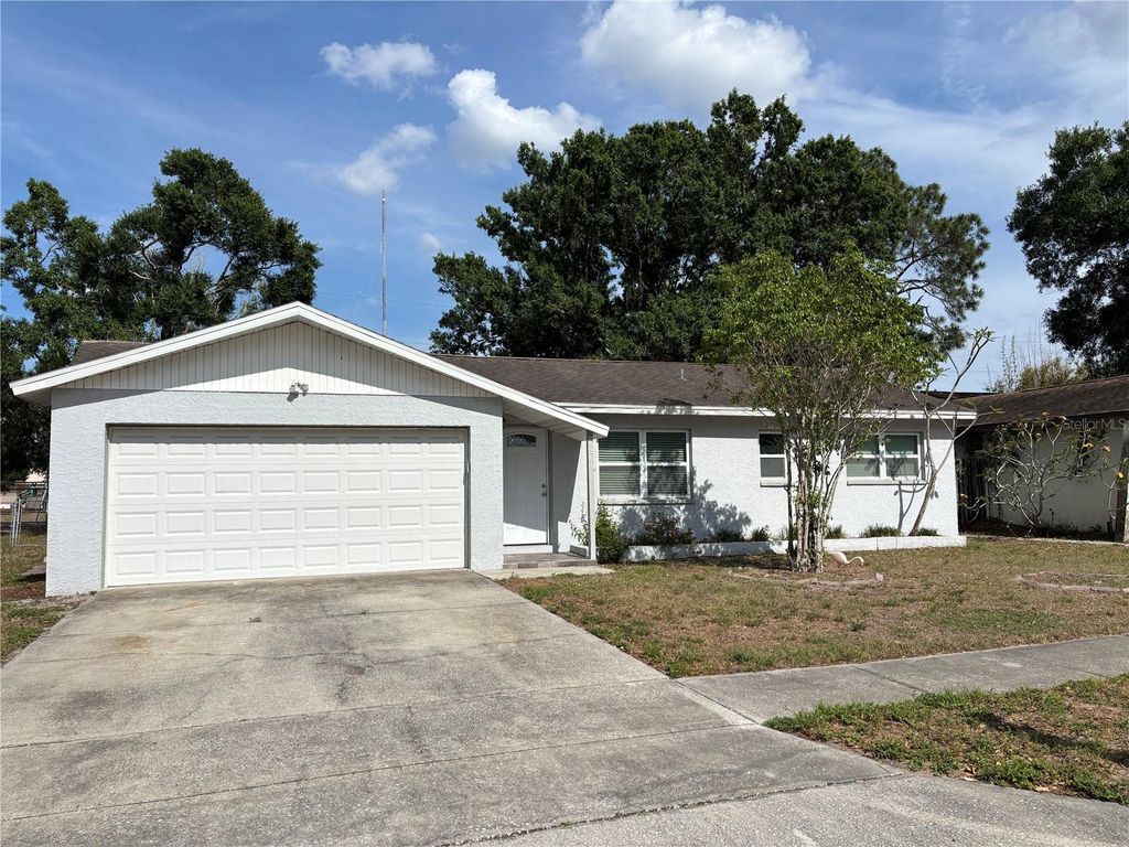 8363 JENNIFER LANE, Seminole, FL 33777