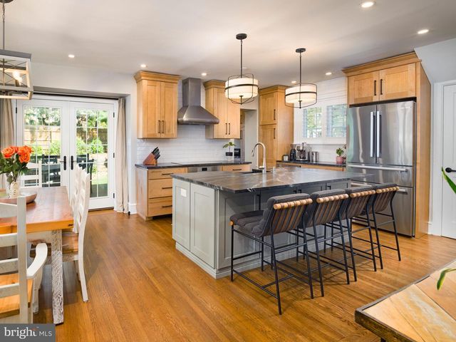 11 SHIRLEY RD, Narberth, PA 19072