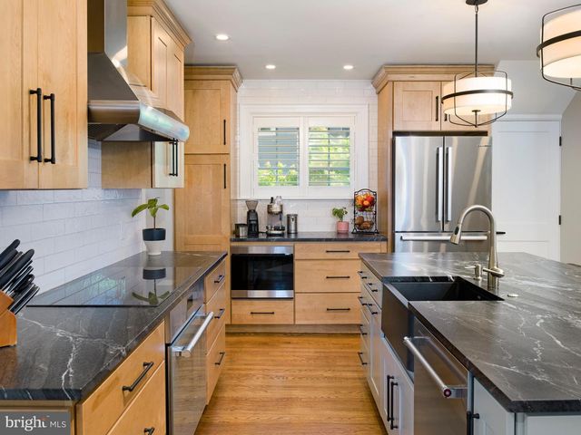 11 SHIRLEY RD, Narberth, PA 19072