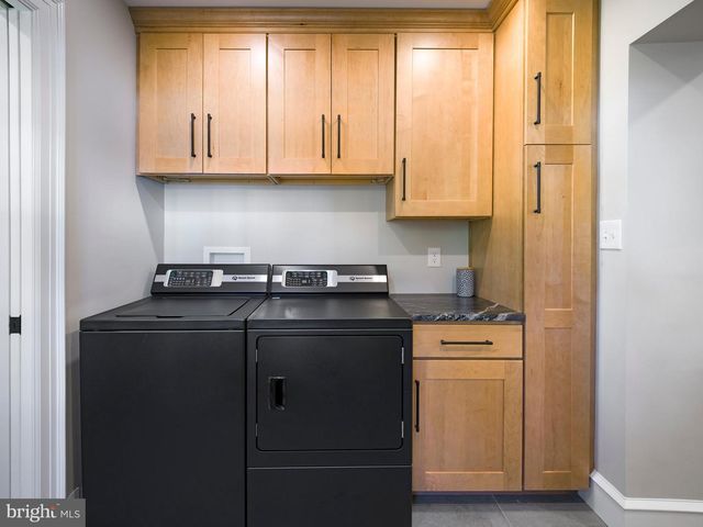 11 SHIRLEY RD, Narberth, PA 19072