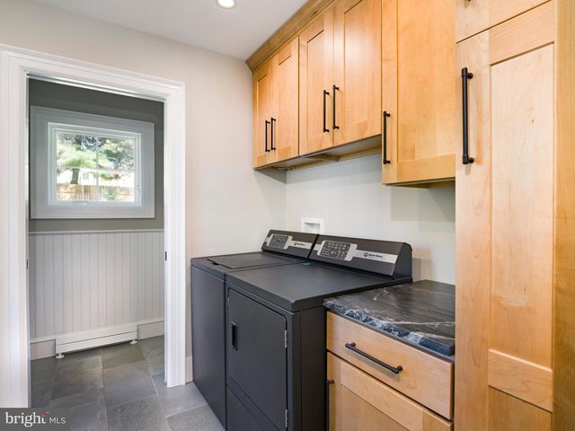 11 SHIRLEY RD, Narberth, PA 19072