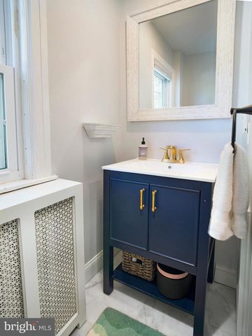 11 SHIRLEY RD, Narberth, PA 19072