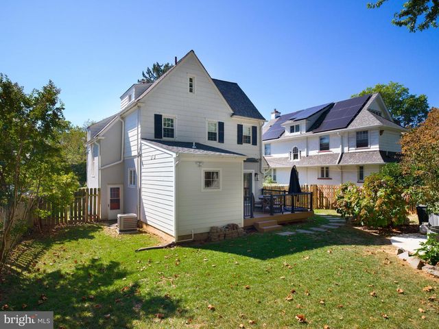 11 SHIRLEY RD, Narberth, PA 19072