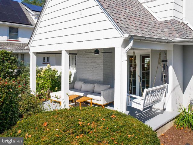 11 SHIRLEY RD, Narberth, PA 19072