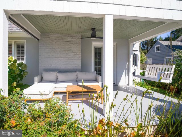 11 SHIRLEY RD, Narberth, PA 19072