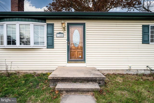 7388 BERNVILLE RD, Bernville, PA 19506