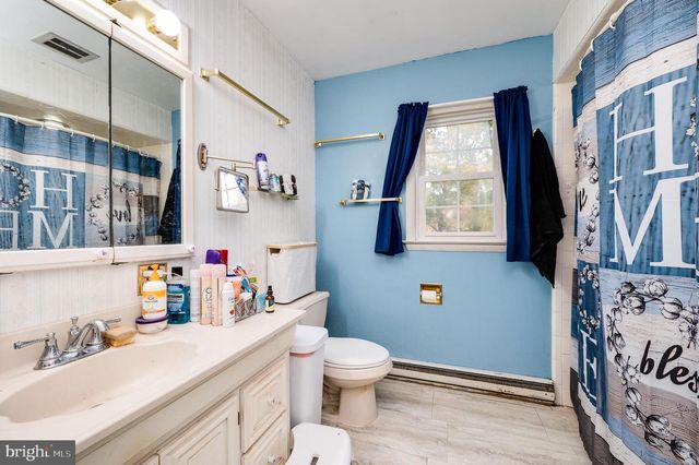 7388 BERNVILLE RD, Bernville, PA 19506