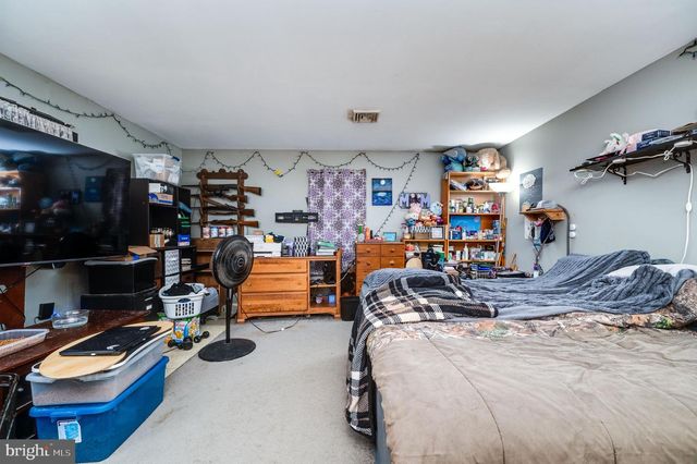 7388 BERNVILLE RD, Bernville, PA 19506