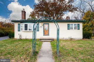 7388 BERNVILLE RD, Bernville, PA 19506