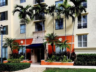 720 S Sapodilla Avenue 413, West Palm Beach, FL 33401