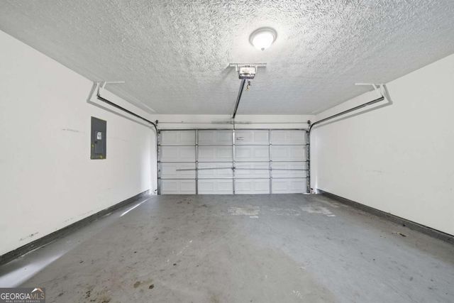 945 Campbell Gate Road, Lawrenceville, GA 30045