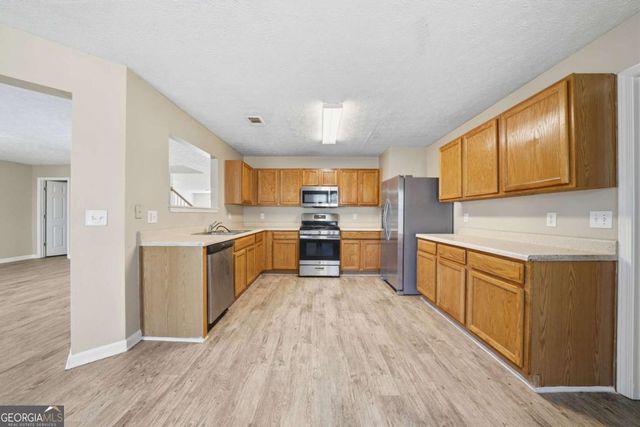 945 Campbell Gate Road, Lawrenceville, GA 30045