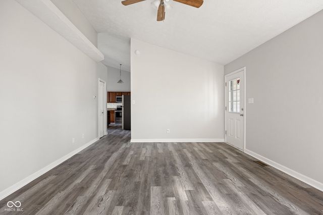 249 Meadow Glen Drive, Avon, IN 46123
