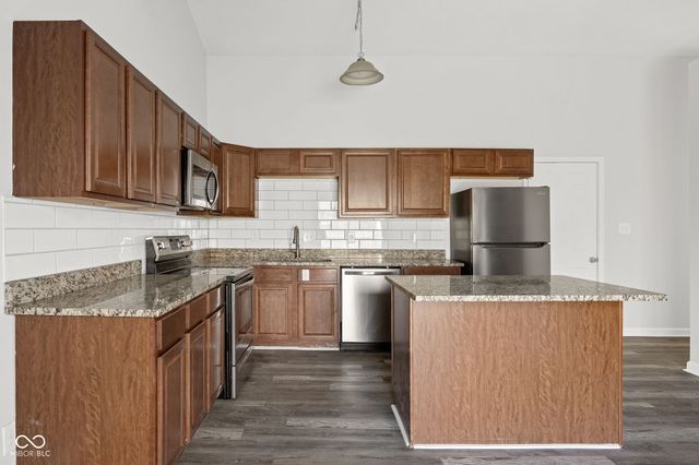 249 Meadow Glen Drive, Avon, IN 46123