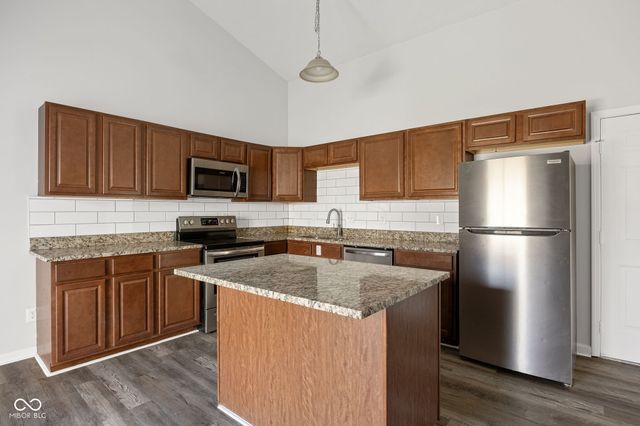249 Meadow Glen Drive, Avon, IN 46123