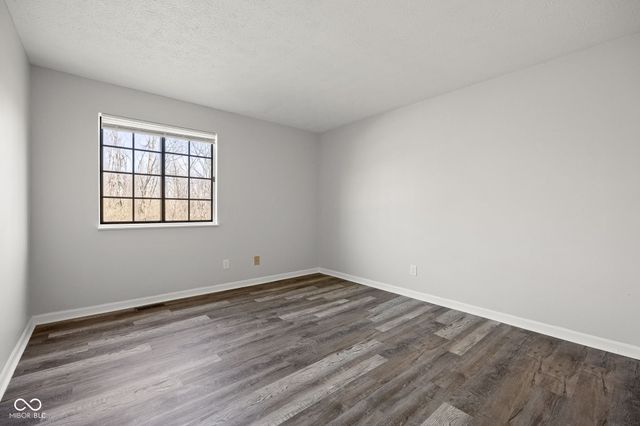 249 Meadow Glen Drive, Avon, IN 46123