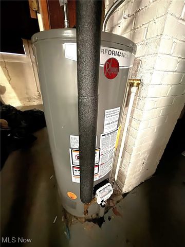 17604 Walden Avenue, Cleveland, OH 44128