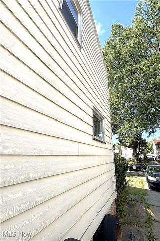 17604 Walden Avenue, Cleveland, OH 44128