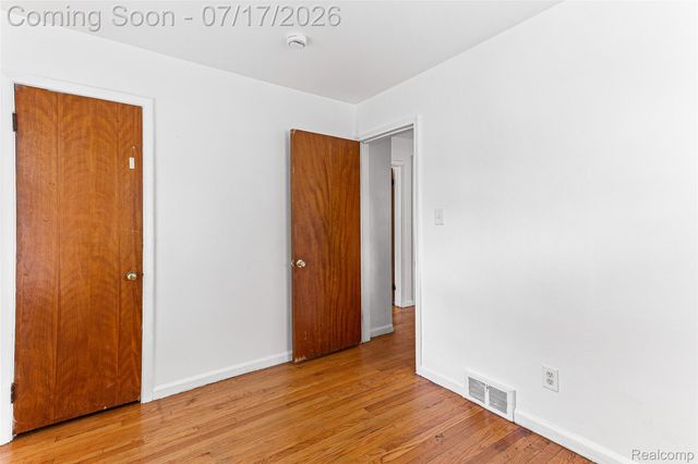 19789 PLAINVIEW Avenue, Detroit, MI 48219