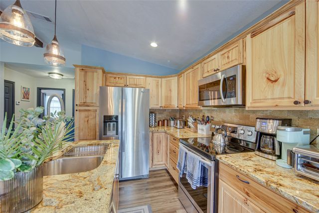 130 Hideaway Circle, Trinidad, TX 75163
