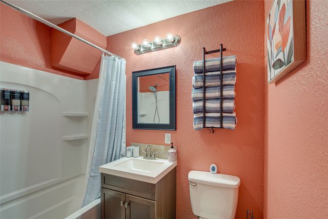 130 Hideaway Circle, Trinidad, TX 75163