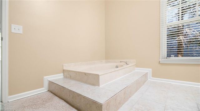 6 Spring Oak Court, Greensboro, NC 27410