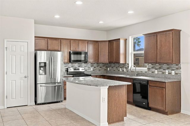 3680 CABO LANE, St Cloud, FL 34772