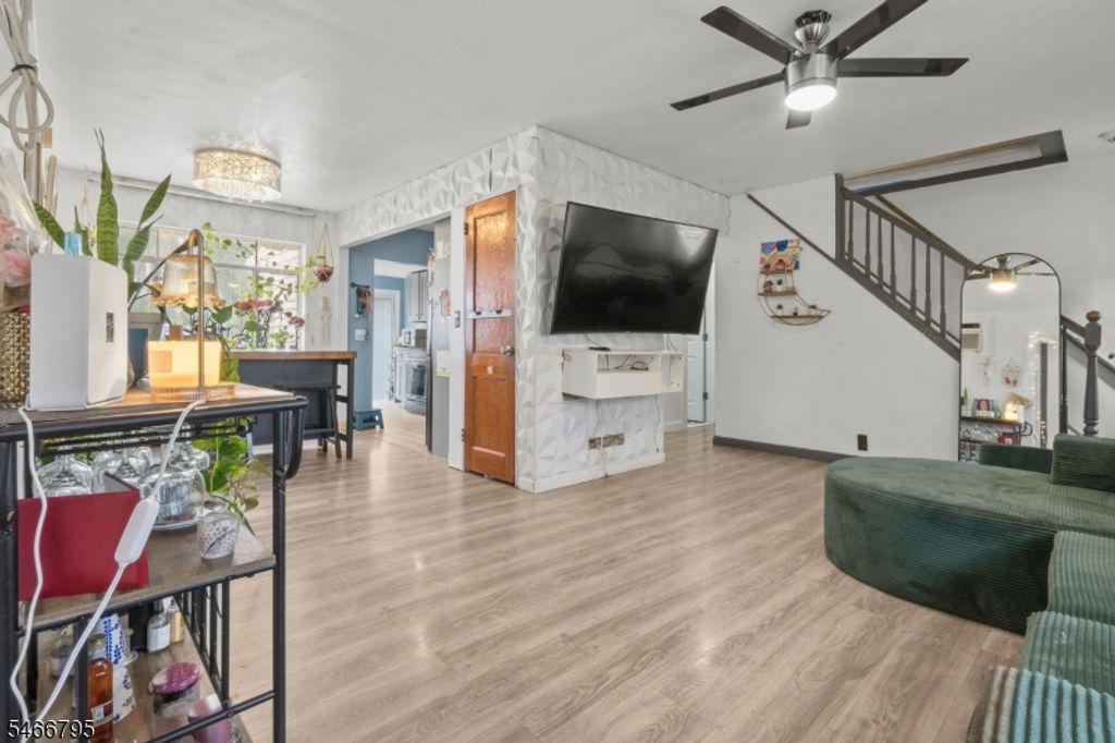 484 Raritan Rd, Roselle Boro, NJ 07203 — photo 5