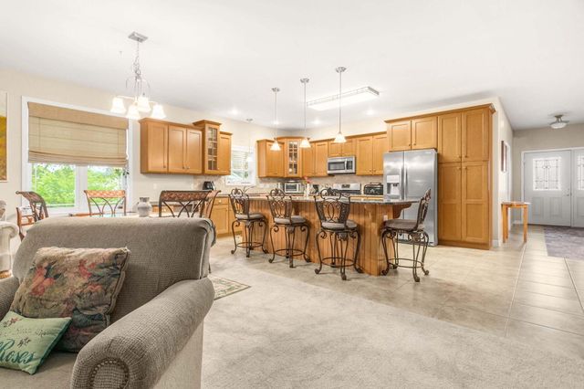 525 S Filbert Street, New Carlisle, IN 46552