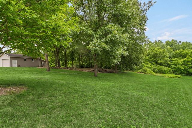 525 S Filbert Street, New Carlisle, IN 46552