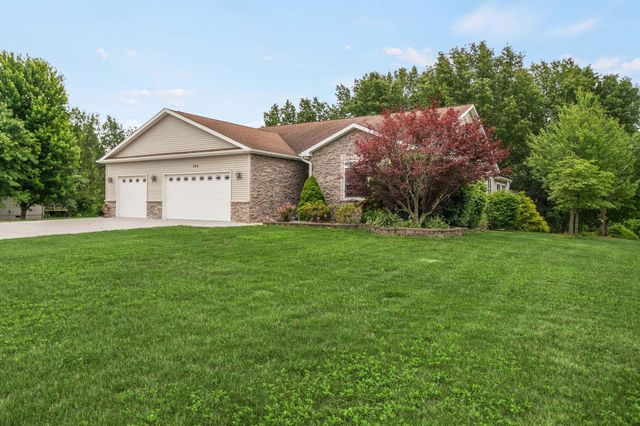 525 S Filbert Street, New Carlisle, IN 46552