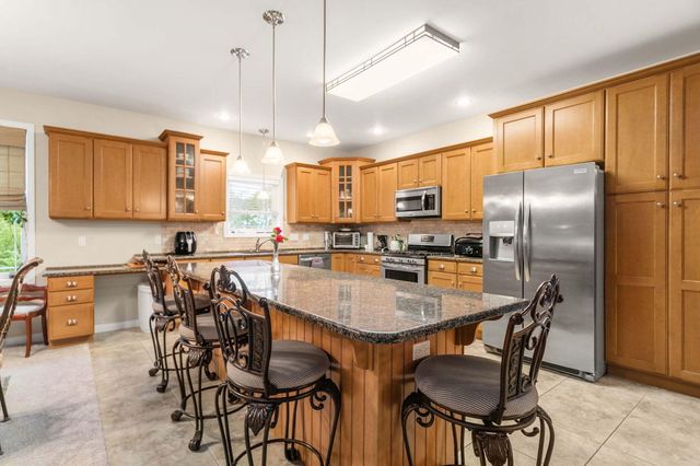 525 S Filbert Street, New Carlisle, IN 46552