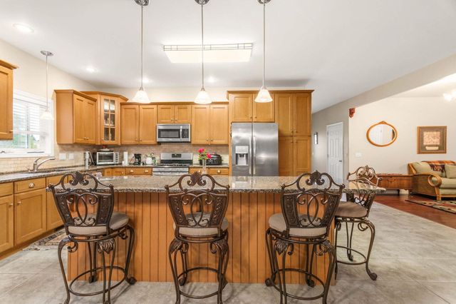 525 S Filbert Street, New Carlisle, IN 46552