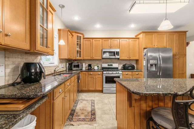 525 S Filbert Street, New Carlisle, IN 46552