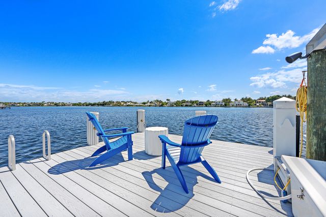 11730 Lake Shore Place, North Palm Beach, FL 33408