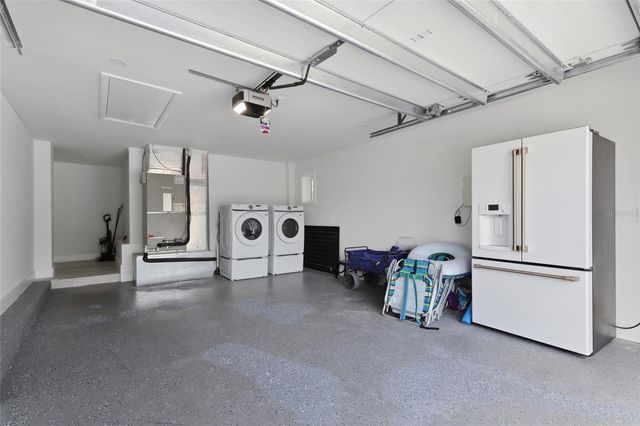 405 28TH STREET, Holmes Beach, FL 34217