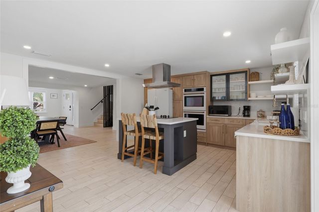 405 28TH STREET, Holmes Beach, FL 34217