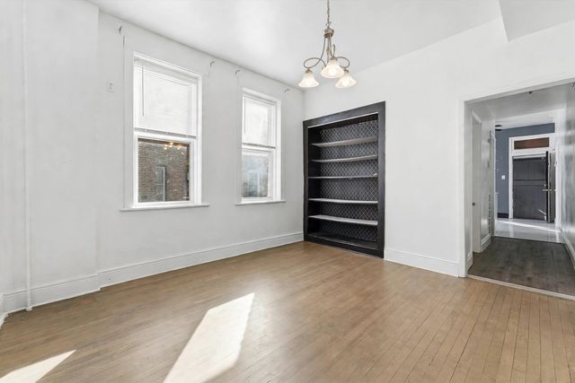 4333 W Dickens Avenue, Chicago, IL 60639