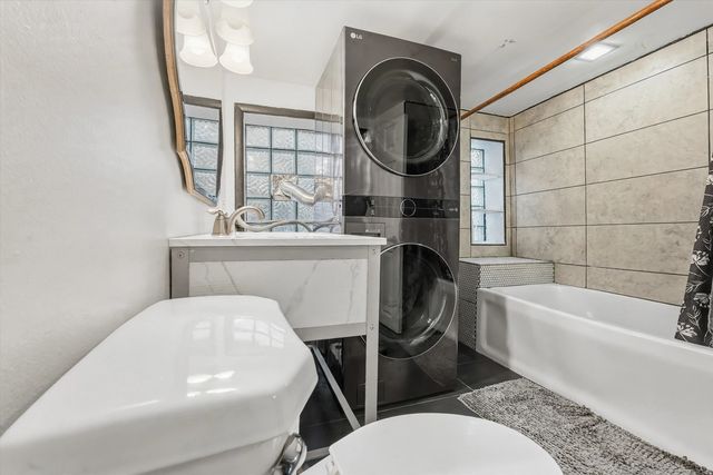 4333 W Dickens Avenue, Chicago, IL 60639