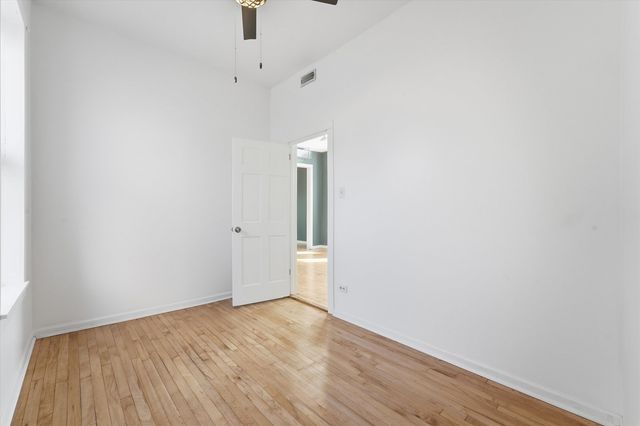4333 W Dickens Avenue, Chicago, IL 60639