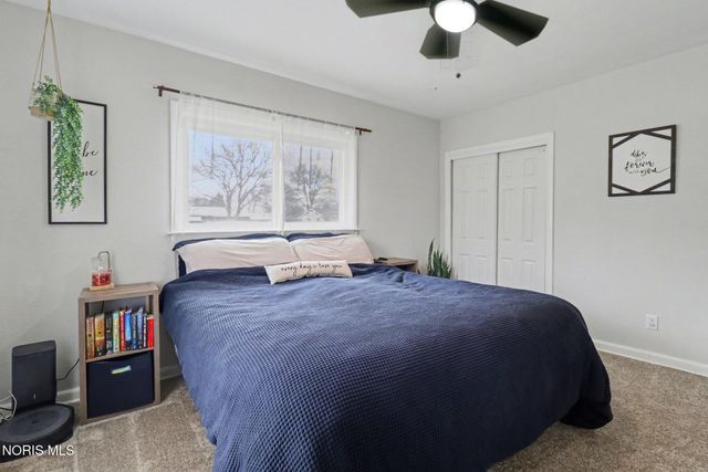 5835 Neill Avenue, Walbridge, OH 43465