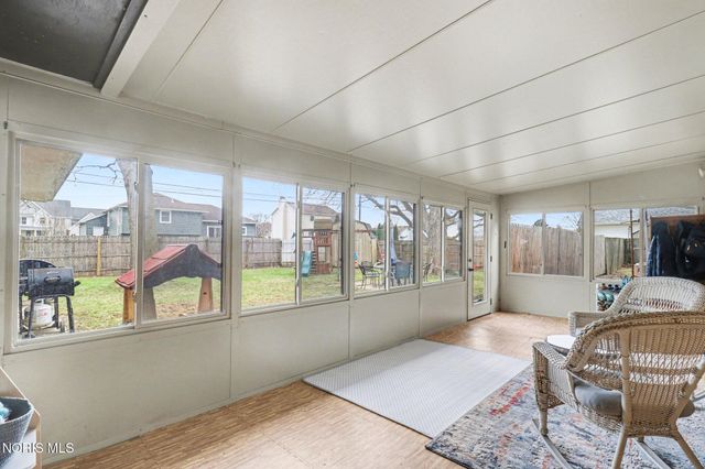 5835 Neill Avenue, Walbridge, OH 43465