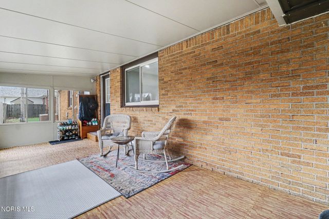 5835 Neill Avenue, Walbridge, OH 43465