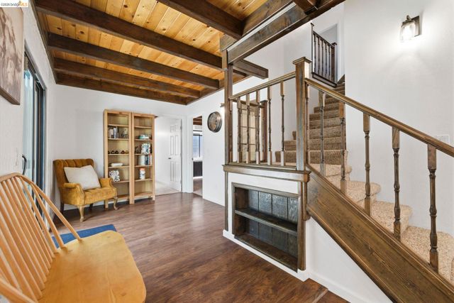 24159 Awahanee Rd, Sonora, CA 95370