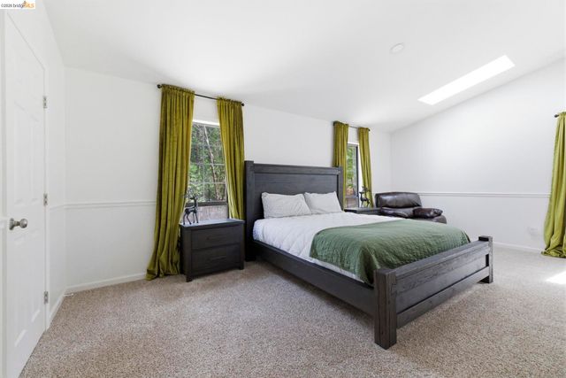 24159 Awahanee Rd, Sonora, CA 95370